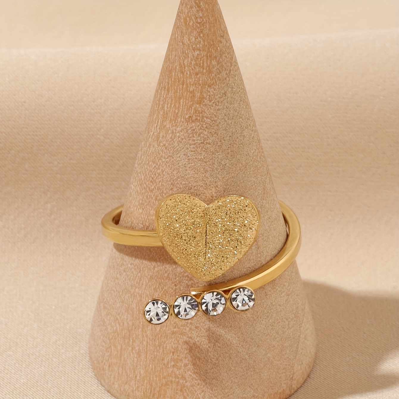 French Romance Heart Shaped Ring
